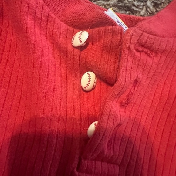 Vintage Baby Disney/Pooh Baseball Button onesie - Picture 2 of 4